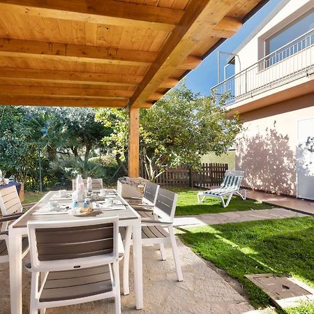 Home Charlene Albenga Exterior foto